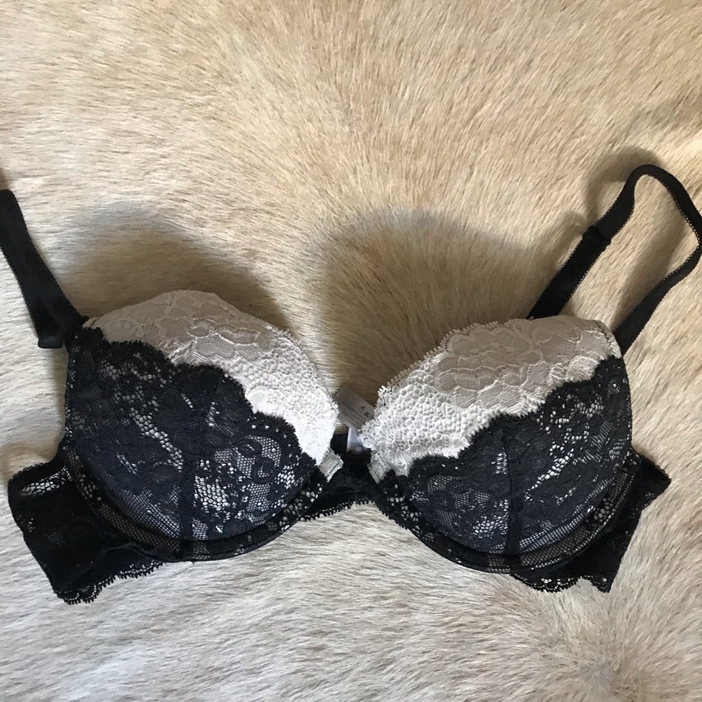 Victoria’s Secret push up bra